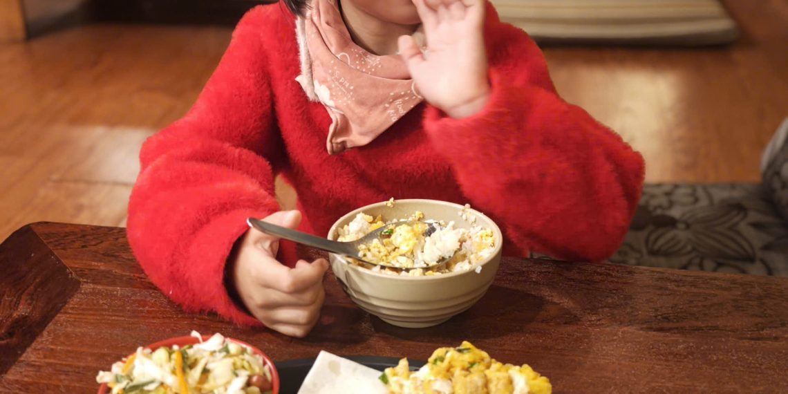 Trần Nguyệt Cát học bài cũ ngày 16/12/2025